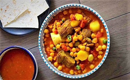 طرز تهیه آش هالاو یا آبگوشت غوره