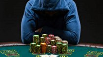 قماربازان اینستاگرام چطور کلاه‌برداری می‌کنند و هر روز لاکچری‌تر می‌شوند؟ | ماجرای هکرها، پیرزن اهوازی، کارت یارانه و قمار
