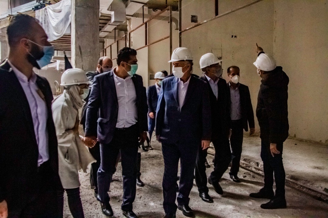 بازدید مشاور رئیس جمهور و دبیر شورای عالی مناطق آزاد کشور از پروژه آرش مال