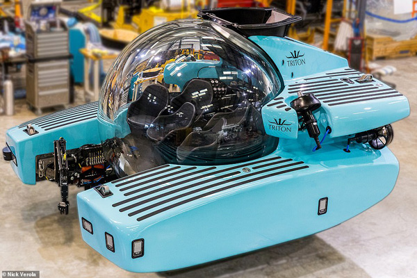 تصاویری شگفت انگیز از لاکچری ترین زیردریایی دنیا