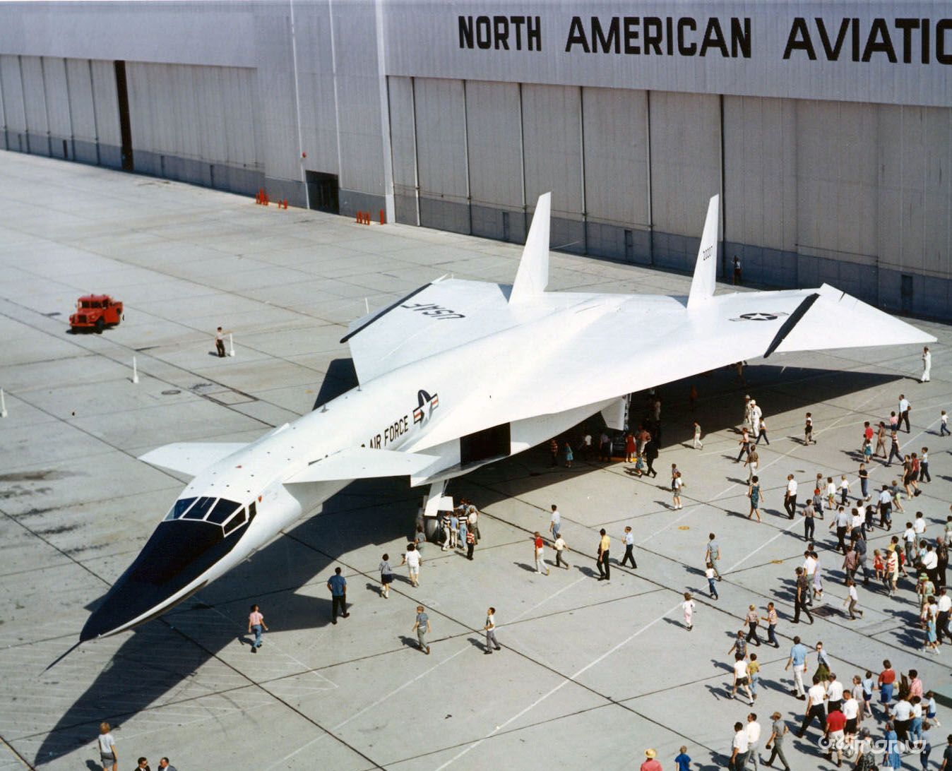 بررسی بمب افکن استراتژیک XB-70 والکیری+عکس بررسی بمب افکن استراتژیک XB-70 والکیری+عکس
