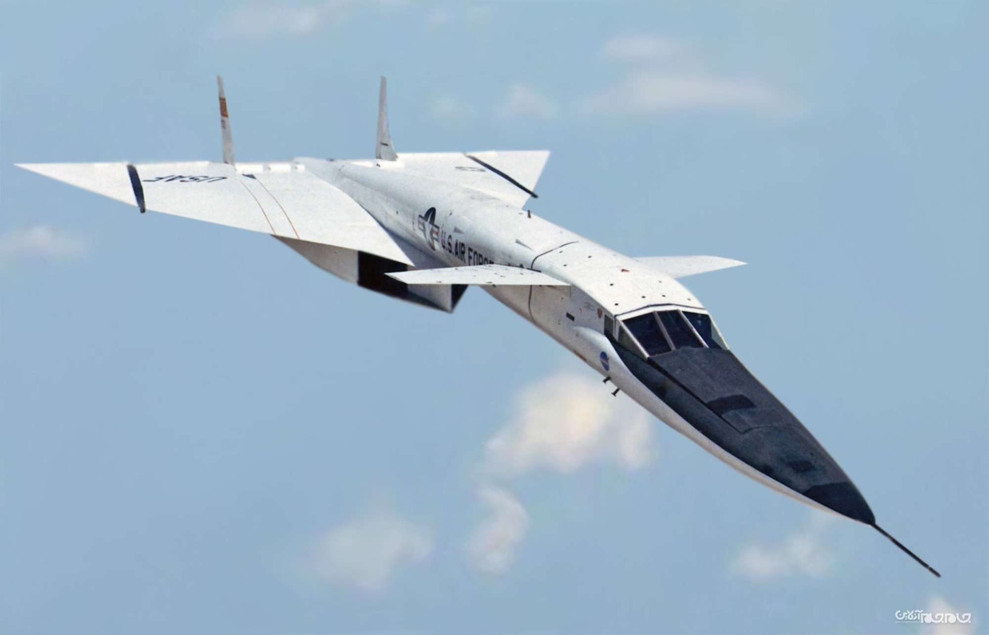 بررسی بمب افکن استراتژیک XB-70 والکیری+عکس بررسی بمب افکن استراتژیک XB-70 والکیری+عکس