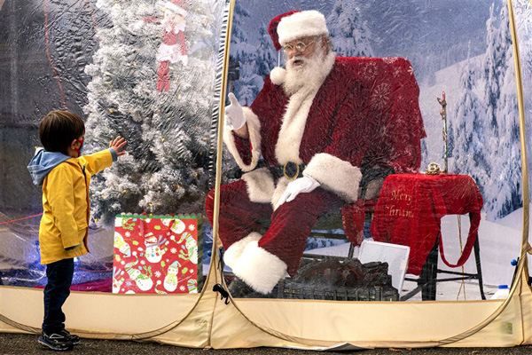 یک پدیده نادر در سواحل جنوبی انگلیس / صف تست کرونا (تصاویر) یک پدیده نادر در سواحل جنوبی انگلیس / صف تست کرونا (تصاویر)