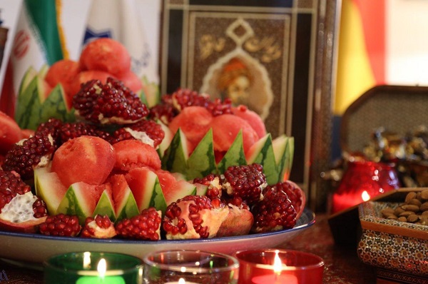 توصیه های یلدایی منوچهر آذری توصیه های یلدایی منوچهر آذری