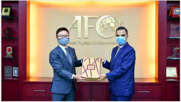 قطر و عربستان پرونده میزبانی جام ملت‌ های 2027 را تحویل دادند / جای خالی ایران (+عکس)