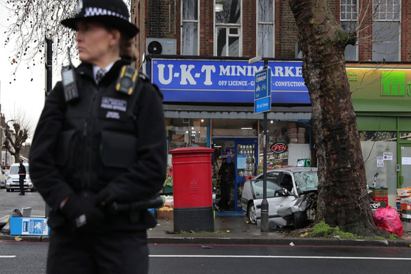 تظاهرات در گوشه و کنار جهان! / صف طویل کامیون داران لب مرز (تصاویر) تظاهرات در گوشه و کنار جهان! / صف طویل کامیون داران لب مرز (تصاویر)