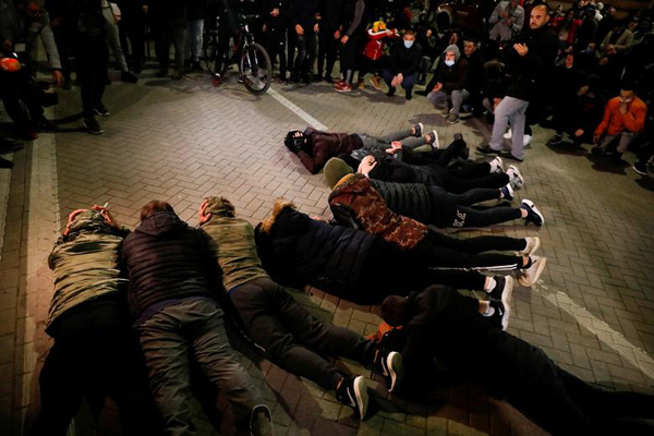 قتل برای رعایت نکردن محدودیت های کرونایی! / مسابقه «بز کشی» (تصاویر)