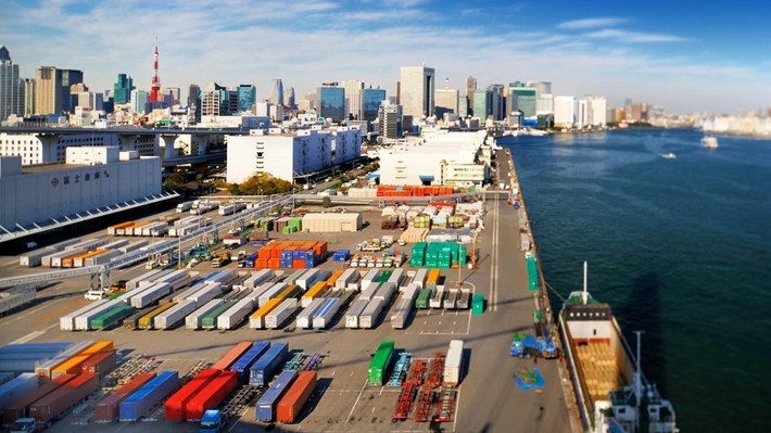 اطلاعاتی که دولت ژاپن روز چهارشنبه ارائه داد نشان می‌دهد میزان صادرات این کشور در ماه نوامبر برای بیست و چهارمین ماه متوالی نسبت به مدت مشابه قبل کاهش یافته است.