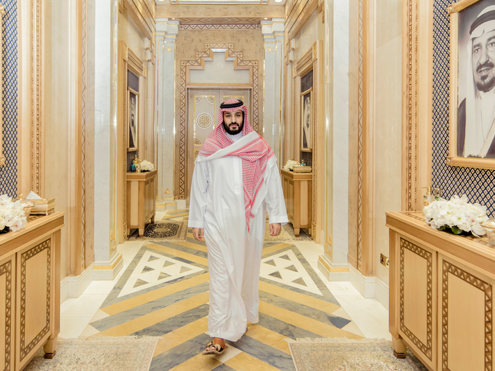 در جریان جلسه‌ پادشاه سعودی با شورای وزیران این کشور، بودجه عمومی این کشور با کسری 38 میلیارد دلاری بسته شد.