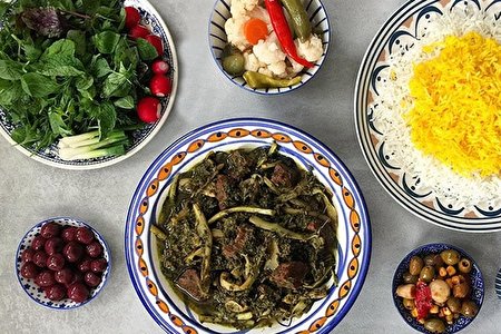 طرز تهیه خورش کنگر در خانه