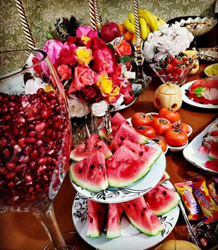 تزیین سفره شب یلدا 99