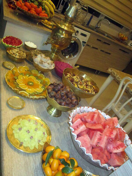 تزیین سفره شب یلدا 99