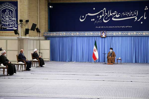 مشکل اقتصاد کشور نداشتن راهکار نیست همت، شجاعت و پیگیری جدی نیاز است