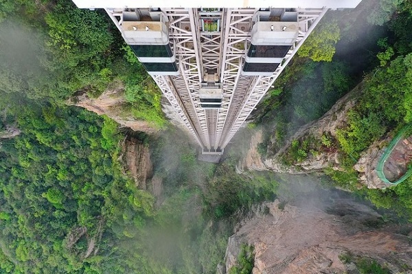 مرتفع ترین آسانسور در فضای باز (+عکس) مرتفع ترین آسانسور در فضای باز (+عکس)