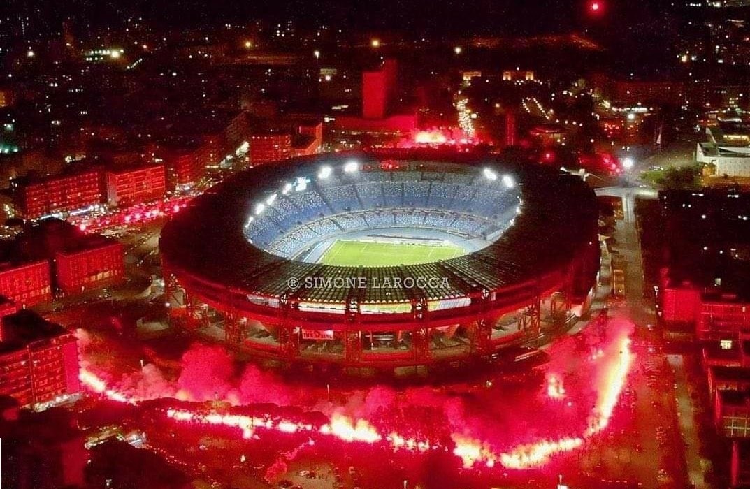 مراسم ناپولی به یاد دیگو مارادونا در لیگ اروپا مراسم ناپولی به یاد دیگو مارادونا در لیگ اروپا