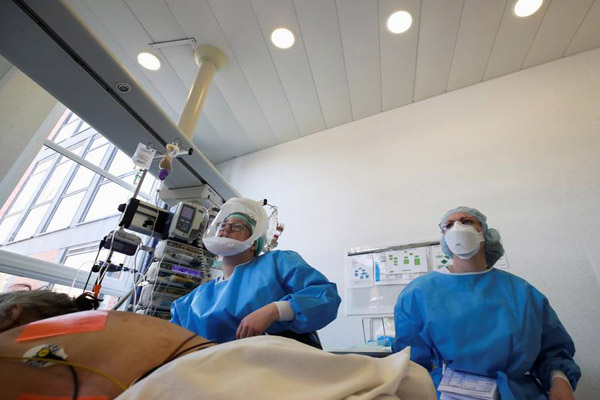 مبارزه با مرگ در سرتاسر جهان (تصاویر) مبارزه با مرگ در سرتاسر جهان (تصاویر)