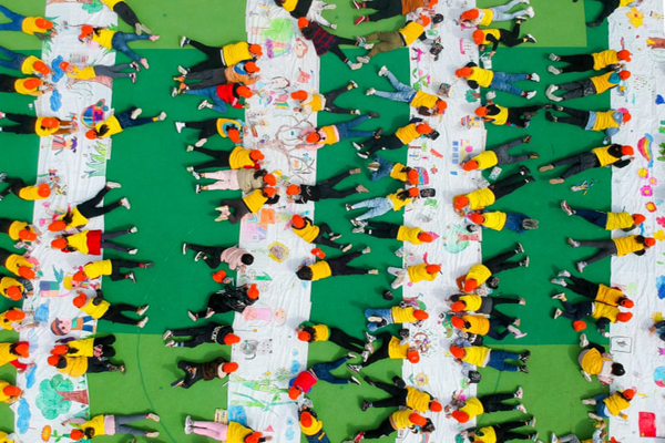 صف دریافت پول / آتش در خیابان های بلفاست (گزارش تصویری) صف دریافت پول / آتش در خیابان های بلفاست (گزارش تصویری)