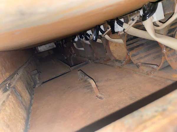 کشف ۲۴ فروند موشک در نزدیکی پایگاه عین الاسد (+عکس) کشف ۲۴ فروند موشک در نزدیکی پایگاه عین الاسد (+عکس)