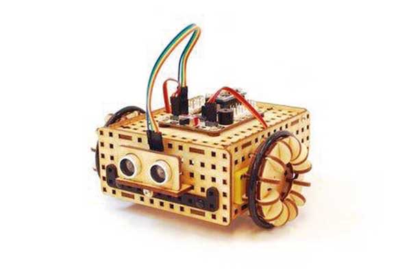 با کارو، پهپاد و ربات دانش‌ آموزی بساز