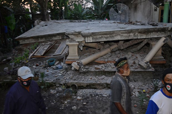 حداقل 8 قربانی در زلزله اندونزی / پزشکان میانماری هم به معترضان پیوستند (گزارش تصویری)
