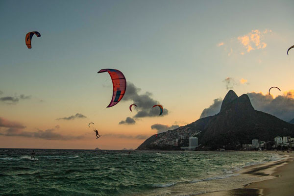 دور دنیا در قاب تصاویر دور دنیا در قاب تصاویر