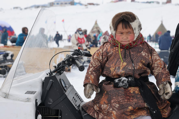 بازسازی نقاشی پیکاسو با شکلات / دستگیری به دلیل رعایت نکردن پروتکل های بهداشتی (گزارش تصویری) بازسازی نقاشی پیکاسو با شکلات / دستگیری به دلیل رعایت نکردن پروتکل های بهداشتی (گزارش تصویری)