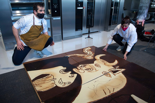 بازسازی نقاشی پیکاسو با شکلات / دستگیری به دلیل رعایت نکردن پروتکل های بهداشتی (گزارش تصویری)
