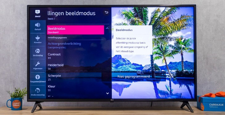 کدام نوع از صفحه نمایش تلویزیون ها برای سلامت چشم بهتر است؟