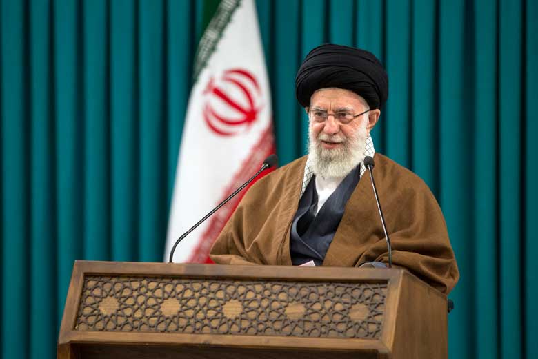 رهبر انقلاب: آمریکا یک رژیم مافیایی است / ریشه بحران اوکراین دخالت های آمریکا است رهبر انقلاب: آمریکا یک رژیم مافیایی است / ریشه بحران اوکراین دخالت های آمریکا است