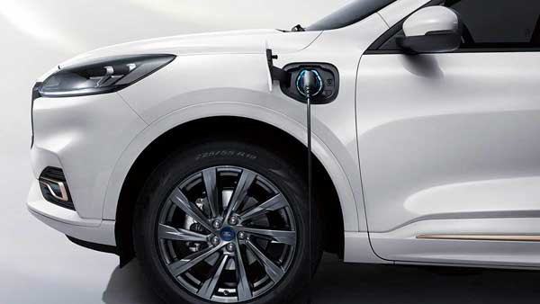 شاسی بلندی استیشن مانند با نمایشگری بزرگ (+تصاویر) شاسی بلندی استیشن مانند با نمایشگری بزرگ (+تصاویر)