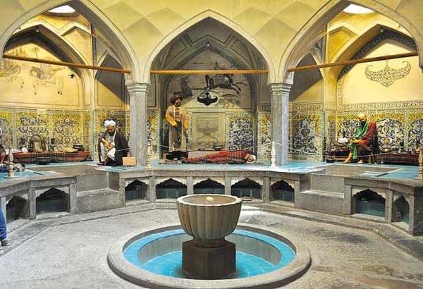 حمام علی‌ قلی‌ آقا نم كشیده است (+تصاویر)