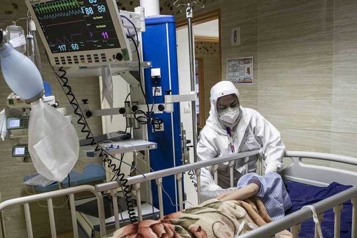 ادامه پیک کرونا در تهران تا یک ماه دیگر / احتمال جهش جدید ویروس در ایران