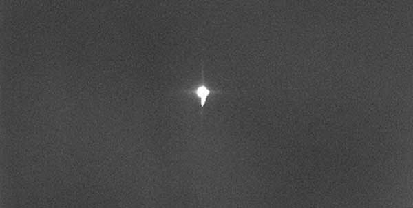 نخستین تصویر از موشک سرگردان چینی (+عکس) نخستین تصویر از موشک سرگردان چینی (+عکس)