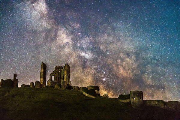 تصاویر برگزیده روز جمعه (گزارش تصویری) تصاویر برگزیده روز جمعه (گزارش تصویری)