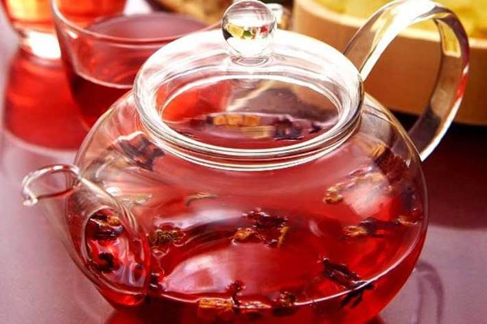 با مصرف یک نوع چای که ترکیبی از گیاهان دارویی مختلف می باشد می توانید از کرونا پیشگیری کنید.