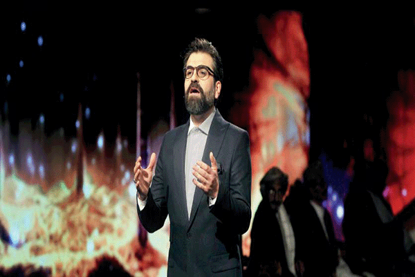 میم «مثل ماه» میم «مثل ماه»