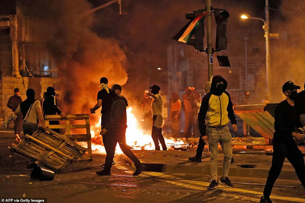 کودکان، قربانی جنایات هوایی (گزارش تصویری) کودکان، قربانی جنایات هوایی (گزارش تصویری)