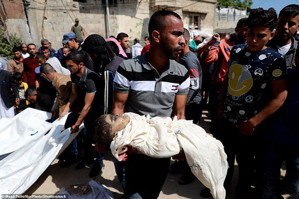 کودکان، قربانی جنایات هوایی (گزارش تصویری) کودکان، قربانی جنایات هوایی (گزارش تصویری)