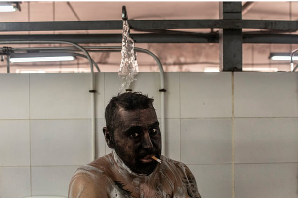 داستان یک نهنگ نگون بخت / توزیع غذا بین فقرای قطب اقتصادی لاتین (گزارش تصویری) داستان یک نهنگ نگون بخت / توزیع غذا بین فقرای قطب اقتصادی لاتین (گزارش تصویری)