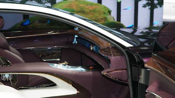 لیموزینی سه‌نفره و فاقد غربیلک فرمان (+تصاویر)