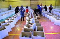 توزیع 1000 بسته غذایی توسط داوطلبان هلال احمردر یزد