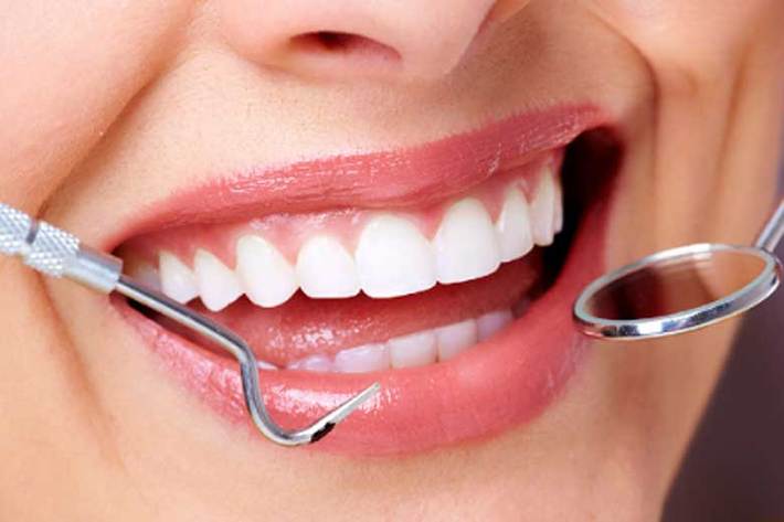 کارشناس مسئول سلامت دهان و دندان معاونت بهداشتی دانشگاه علوم پزشکی خراسان شمالی گفت: بسیاری از باکتری های موجود در دهان در بروز آلزایمر نقش دارند.