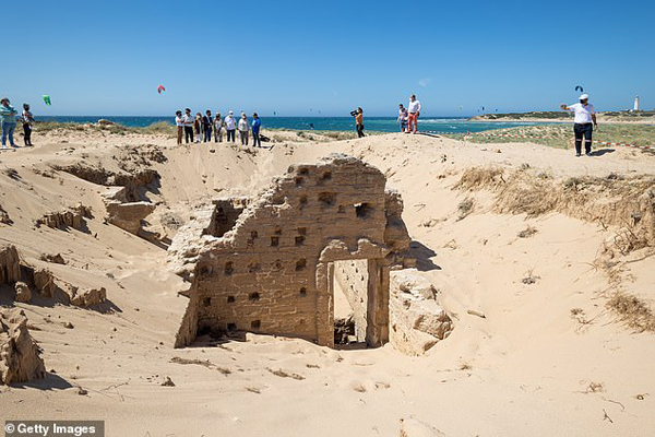 کشف یک حمام باستانی  (تصاویر) کشف یک حمام باستانی  (تصاویر)