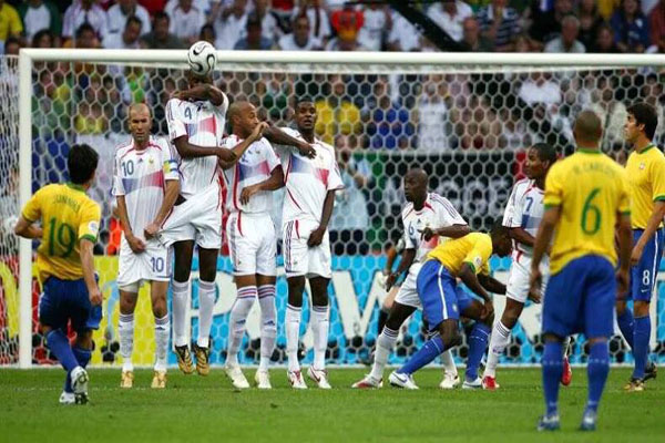 بهترین کاشتهزن تاریخ فوتبال را بشناسید بهترین کاشتهزن تاریخ فوتبال را بشناسید