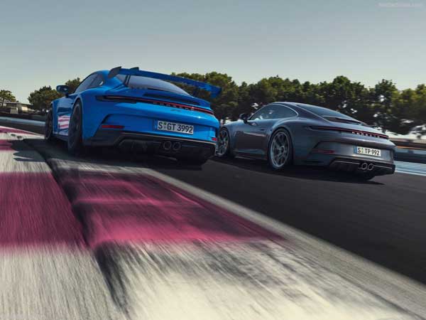 معرفی پورشه ۹۱۱ GT3 تورینگ، راحتی بیشتر در قبال حذف بال عقب (+عکس) معرفی پورشه ۹۱۱ GT3 تورینگ، راحتی بیشتر در قبال حذف بال عقب (+عکس)