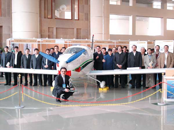 لذت پرواز با هواپیماهای دو نفره درنا لذت پرواز با هواپیماهای دو نفره درنا