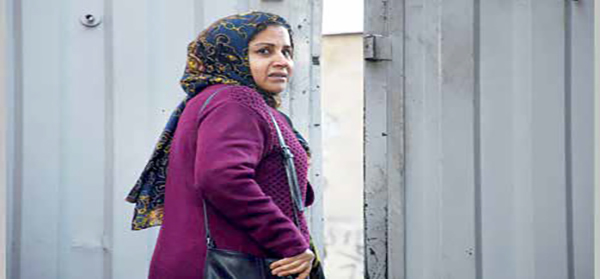 نگاه زنانه با محور انسانیت نگاه زنانه با محور انسانیت