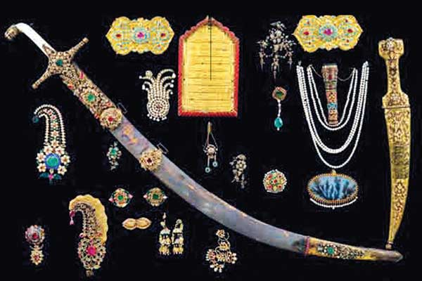 گندم  از دست تو خوردیم و کبوتر شده‌ایم (+تصاویر)