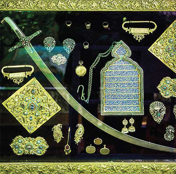 گندم  از دست تو خوردیم و کبوتر شده‌ایم (+تصاویر)