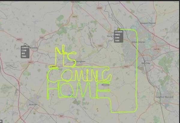 حرکت جالب خلبان انگلیسی برای حمایت از تیم ملی کشورش (+ عکس) حرکت جالب خلبان انگلیسی برای حمایت از تیم ملی کشورش (+ عکس)